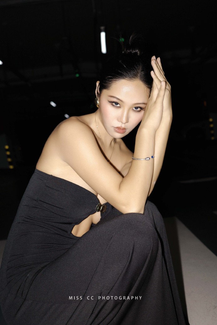 如何配合内链策略？